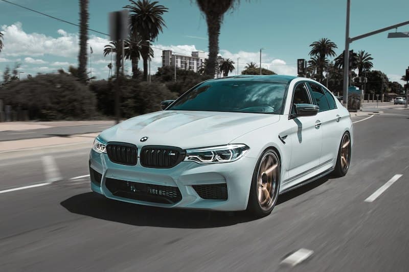 BMW 320i M Sport 2.0 Turbo - Foto 1